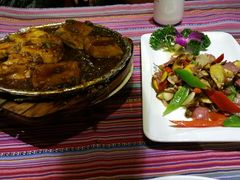 -香巴拉云南餐厅(华莱坞店)