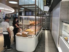 面包甜点陈列柜-奈雪的茶(皇庭广场店)