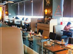 -大头虾越式风味餐厅(光明广场店)
