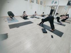 -一伽瑜伽·普拉提