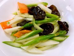 -鱼翅楼·津派砂锅鱼翅(水上公园店)