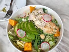 牛油果烧鸡沙拉-农畉LONFOOD(福田星河COCOPark店)