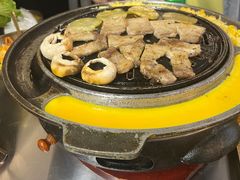 -胡悦里韩式烤肉(芝罘万达广场店)