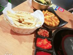 -肥肥虾庄·金牌油焖大虾(杨园滨江时代walk店)