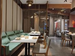 -楚山晓·湖北菜(武汉光谷K11店)