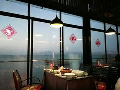 靠窗位-水上人家民俗餐厅(洱海公园店)