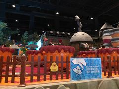 -蓝精灵乐园·世茂精灵之城主题乐园