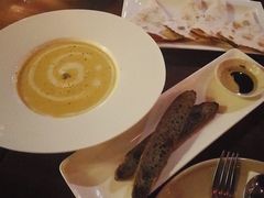 鲜橙汁奶油南瓜浓汤-MARU玛露音乐餐厅(大学路店)