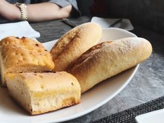套餐面包-外滩悦榕庄·海怡西餐厅