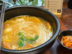 -银米·云南传统过桥米线(双廊黑金冠店)