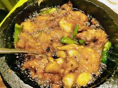 石锅杭椒牛蛙-桂满陇天书(南京德基旗舰店)