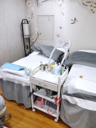 -苗苗清肤皮肤护理中心