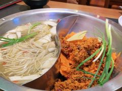 -沸炉重庆老火锅(军事博物馆店)