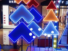 -梅龙镇广场