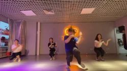 -WITCH （舞季）舞蹈工作室