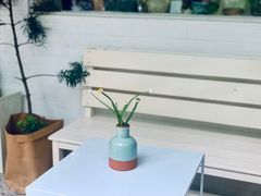 -彳亍咖啡·这里(水湾路店)