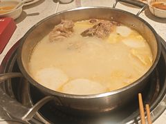 -三人行骨头王火锅(长寿店)