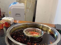 -邓莽子老火锅(中兴路总店)