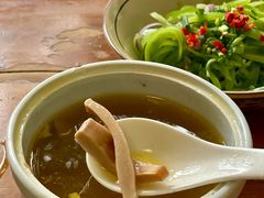 墨鱼炖鸡-玉滋補