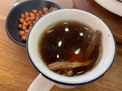 茶树菇龙骨汤-先记烧鹅王·本地粤菜(福永店)