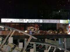 -曼谷四叶草彩妆&纪念品  (chitlom)