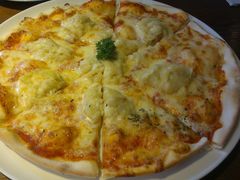 -JINNS锦时 steak&pizza(浸信会礼拜堂旧址店)
