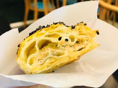 吞拿鱼派-可颂坊(中心书城店)