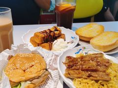 -洞味圆茶餐厅(嘉立店)