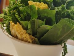 蔬菜拼-焯牛潮汕牛肉火锅(云峰街创始店)