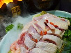 -得意咚瓜·顺德鱼生·冬瓜火锅(深圳首店)