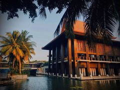 -三亚湾海居铂尔曼度假酒店