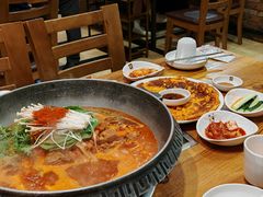 -喇喇排骨火锅·传统韩式脊骨汤(望京西园总店)