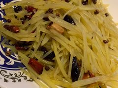 炝炒土豆丝-山城遇宴·重庆江湖菜(五道口银谷大厦店)