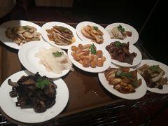 -天宜隆蘑菇宴火锅(石景山旗舰店)
