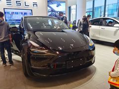 -TESLA 特斯拉(广州天环广场体验店)