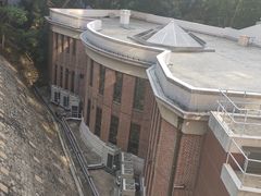 -香港大学