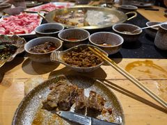 -顶顶汤火牛排火锅·经典铜锅涮肉