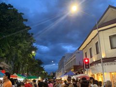 -周日夜市
