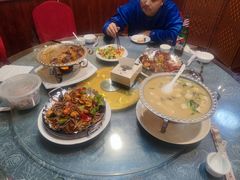 -龙香居海鲜浑锅家常菜·特色驴肉