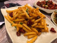 -巴厘龙虾·榜首油焖大虾(音乐学院·沿江酒馆店)