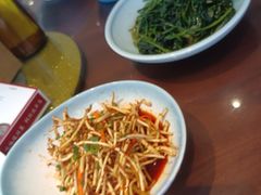 -川流不息·地道川菜·小龙虾(松东路店)