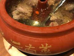 -云海肴·汽锅鸡·云南菜(天山百盛优客店)