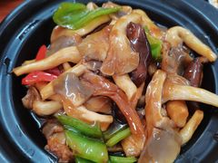 双菇面筋煲-胡子饮食店