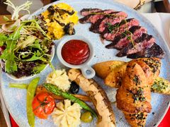 -Mark&Mars Restaurant