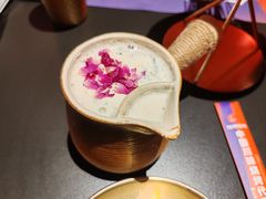 烤玫瑰牛奶茶-何师烧烤Pro ·小龙虾·江湖川菜·精酿啤酒(太古里店)
