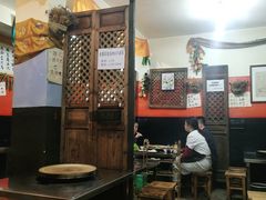 大堂-老姐石板烧烤+铜炭火锅(总店)