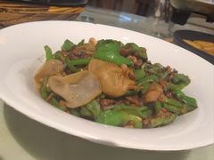 木耳炒肉-钵家大院·地道湖北菜(江夏·大花岭店)