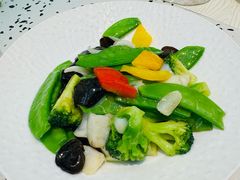 橄榄油炒田园时蔬-大树餐厅(朝阳大悦城店)