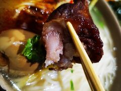 -亮亮面馆(经六路店)