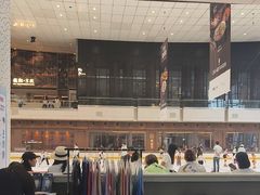 -冰纷万象滑冰场(深圳万象城店)
